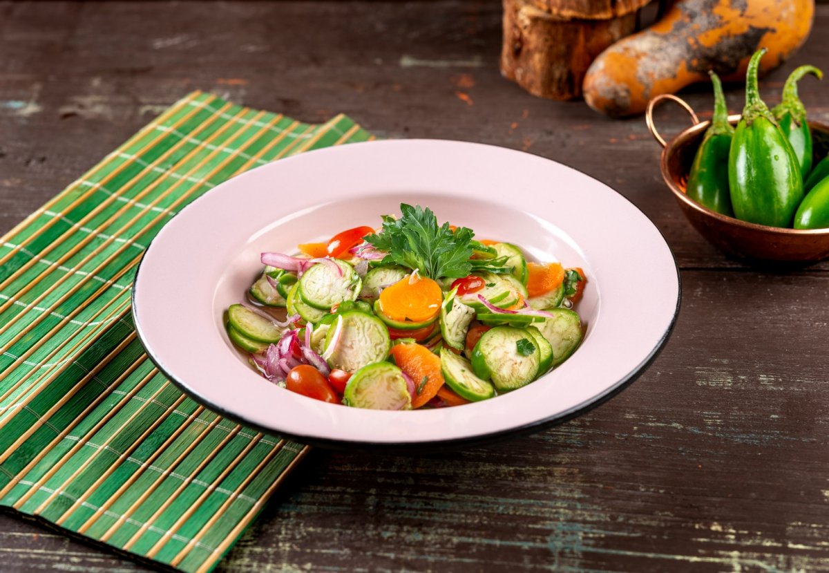 Salada de jiló